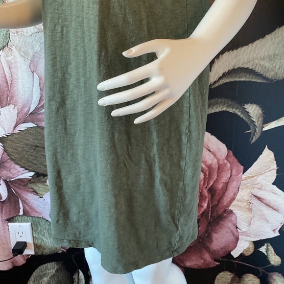 Green Gap T Shirt Dress - Picture 3 of 3
